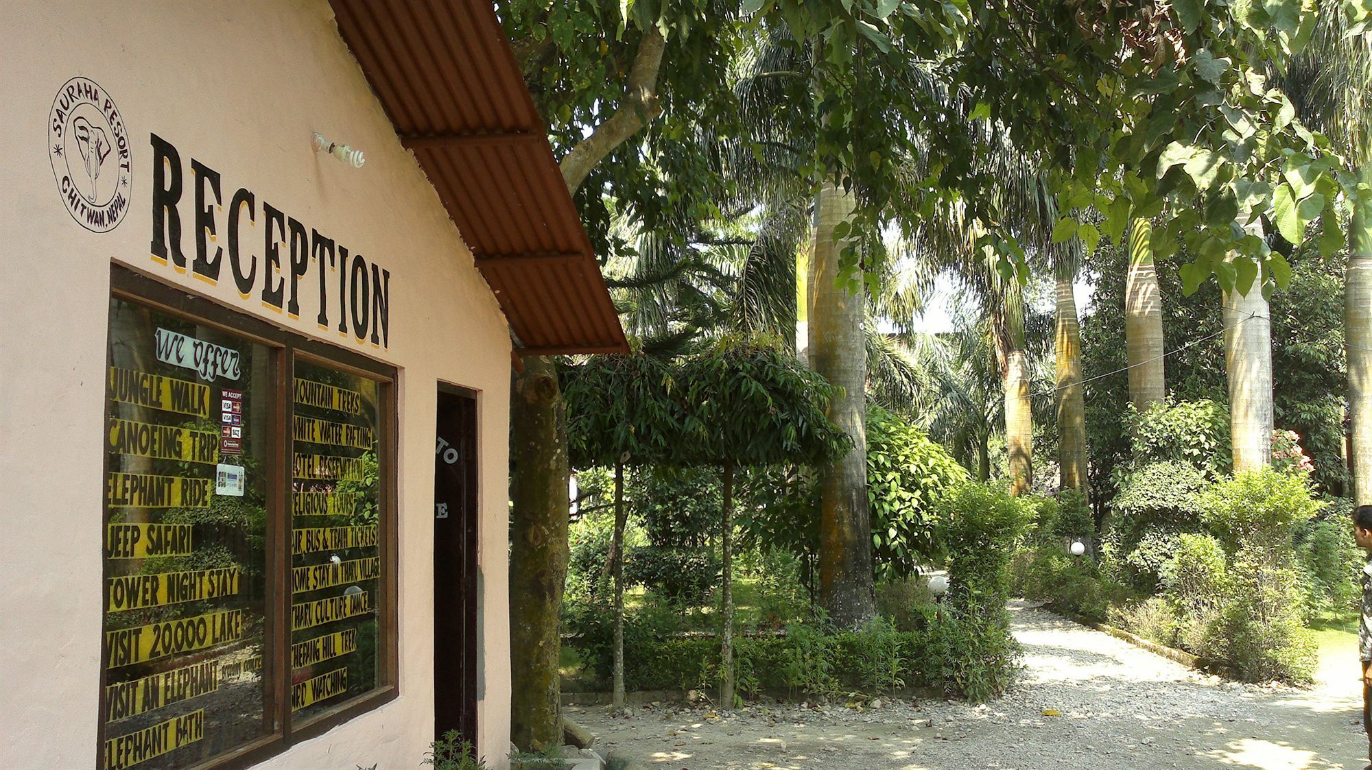 Ama Garden Sauraha Hotel Buitenkant foto