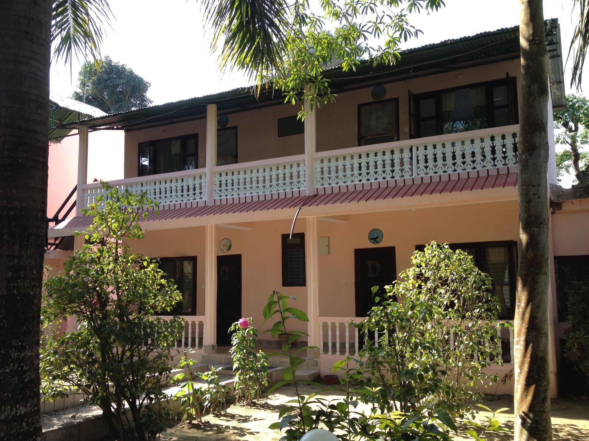 Ama Garden Sauraha Hotel Buitenkant foto