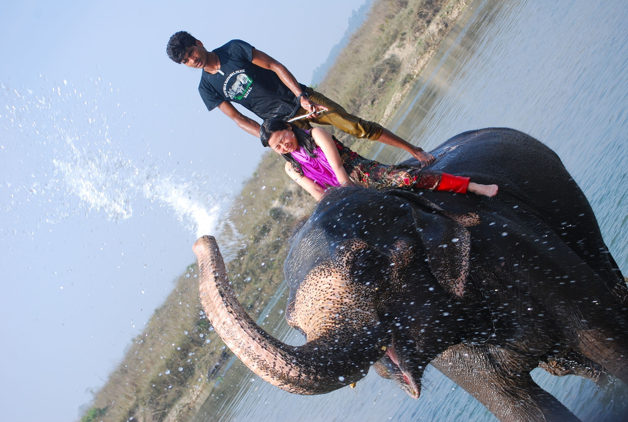 Ama Garden Sauraha Hotel Buitenkant foto